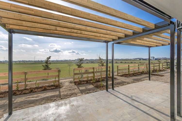 4 Atatu Lane Wigram_12