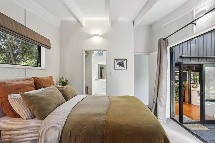 34 Hollywood Avenue Titirangi_17