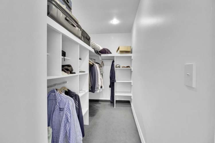 28 Huntingdon Place Avonhead Christchurch City Houses for Sale