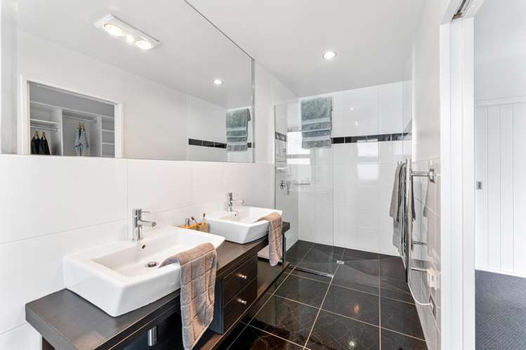 53 Champion Road Richmond_17