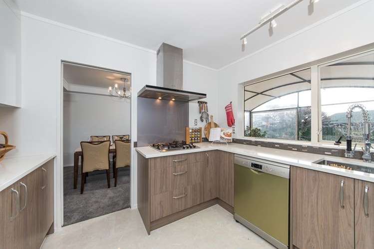 8 Robina Court Pakuranga Heights_16