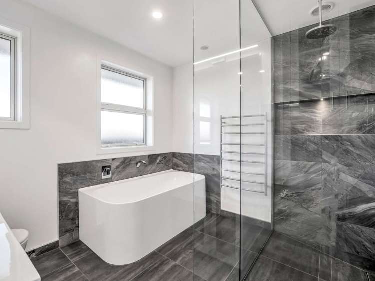 107 Racecourse Road Allenton_23