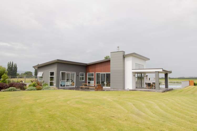 843 Lower Queen Street Richmond_14