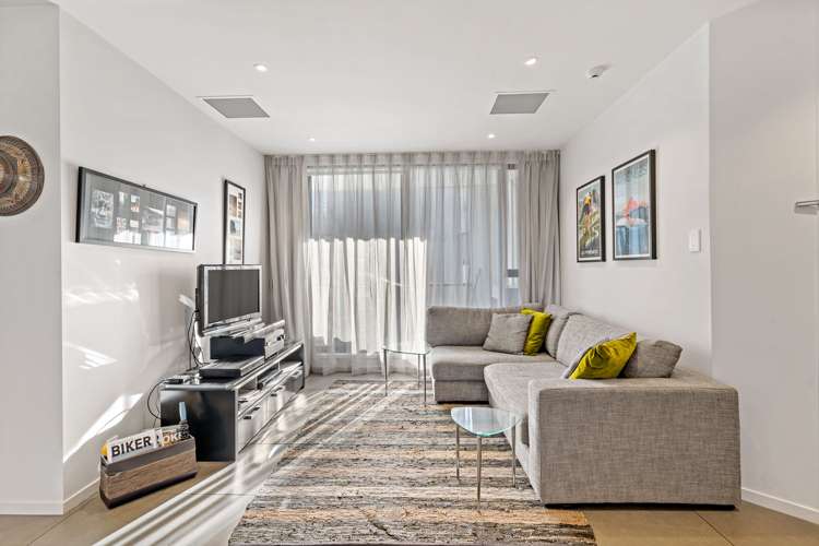 9c/2 Saint Martins Lane Grafton_10