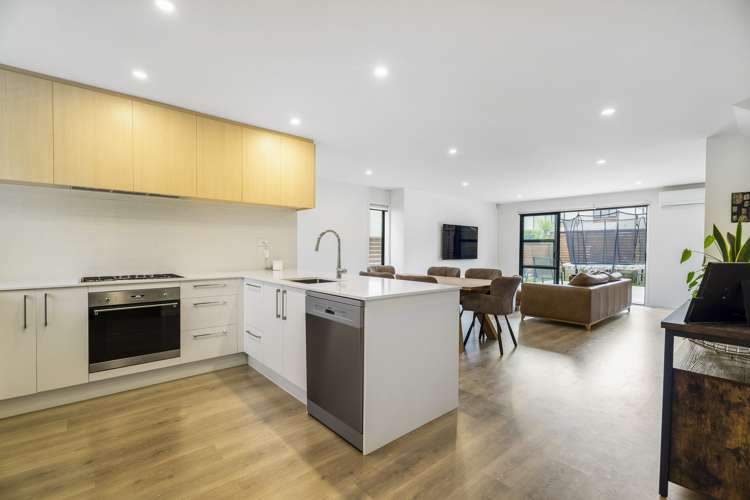 10 Orca Drive Stanmore Bay_6