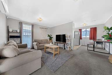 32 Clendon Avenue_2
