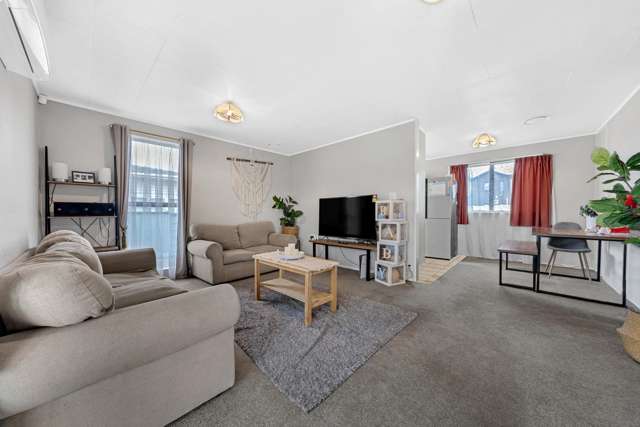 32 Clendon Avenue Papatoetoe_2