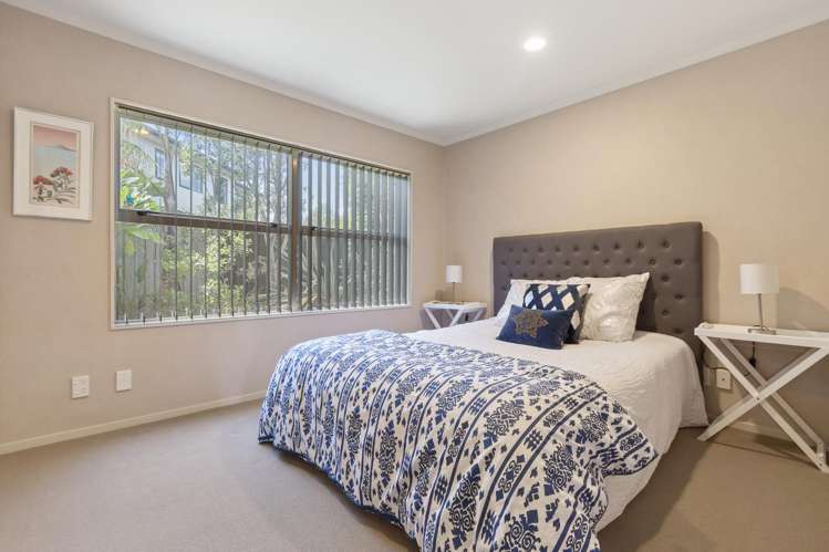54 Aberdeen Crescent Wattle Downs_14