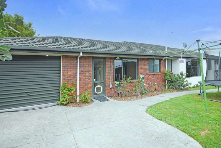 12 Mary Ann Muller Crescent Stoke_3