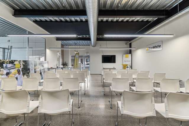 678 Victoria Street Hamilton Central_1