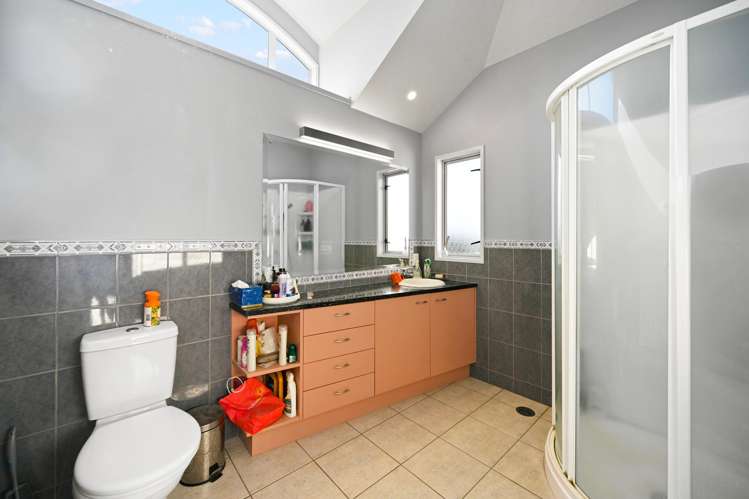 270 Holmwood Drive Ngahinapouri_16