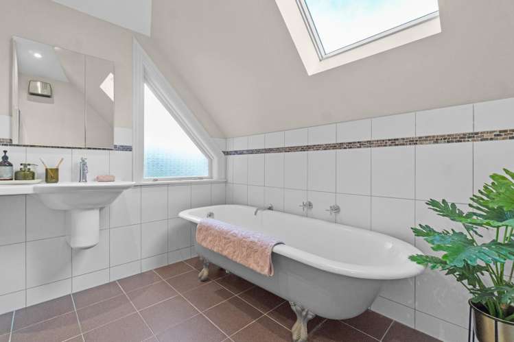 6 Lewin Road Epsom_19