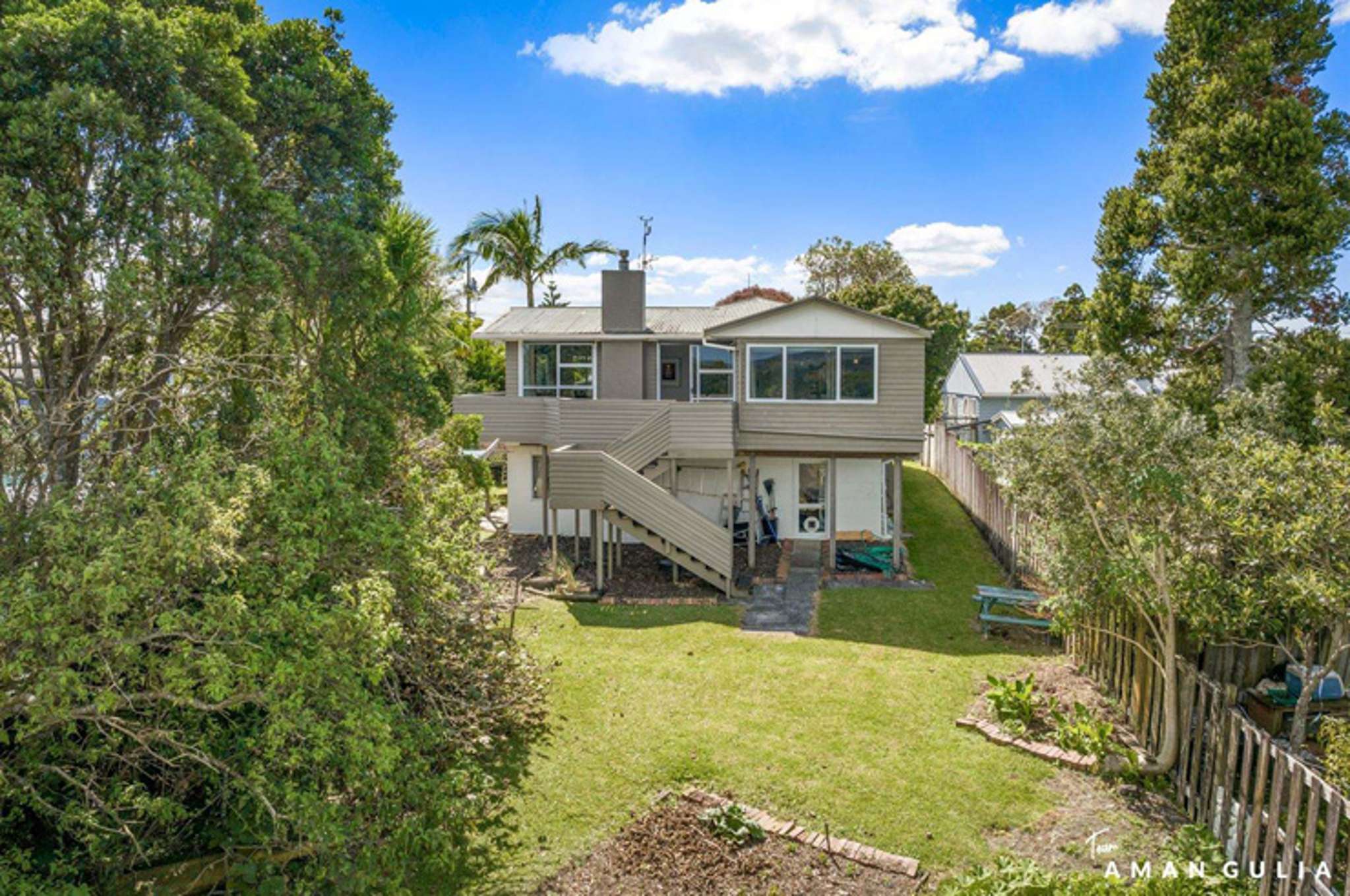 Nine house sales in nine days: $10m dropped in Auckland buying blitz