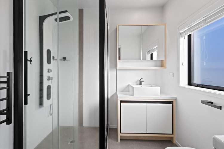 7/22 Campbell Street 1067_8