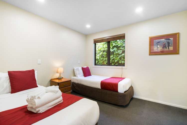 22/239 Frankton Road Queenstown_9