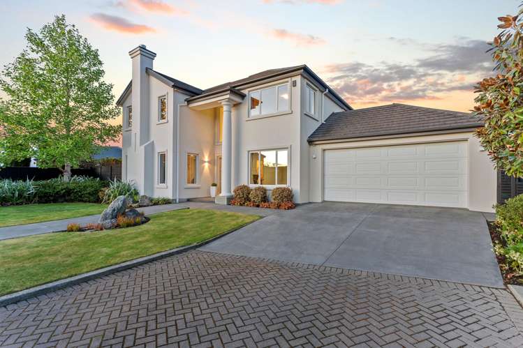 6 June Gardens Northwood_0