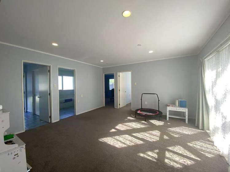 36 Meadowland Drive Somerville_7
