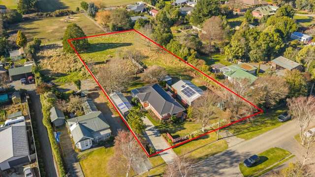 Land, lifestyle & potential