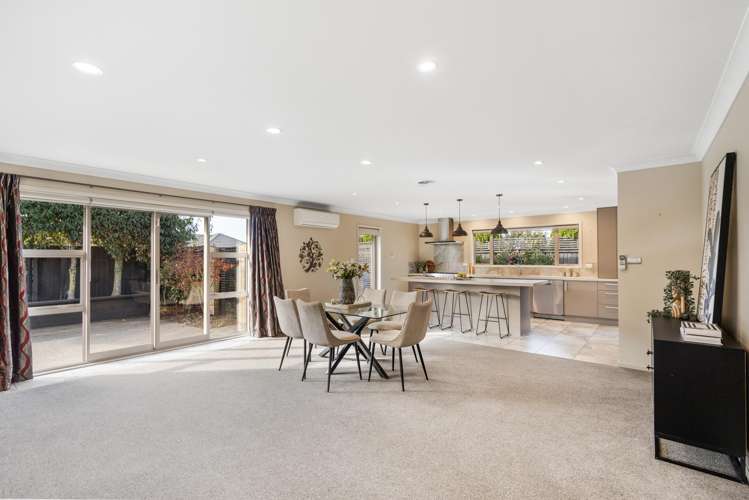 16 Bernice Crescent Yaldhurst_4
