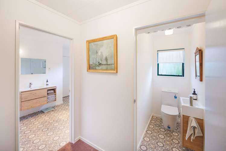 1233 Makino Road Halcombe_15