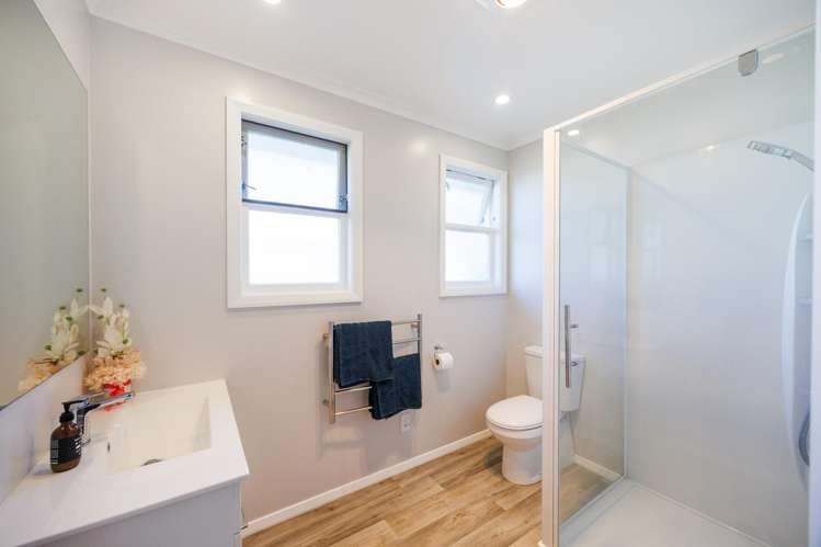 2 Lockhart Avenue Milson_4