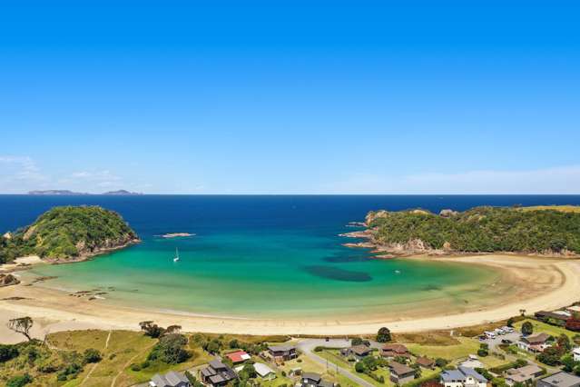 8 & 10 Edgewater Place Matapouri_1