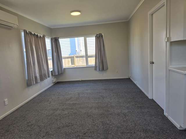  1/132 Browns Road Manurewa_4
