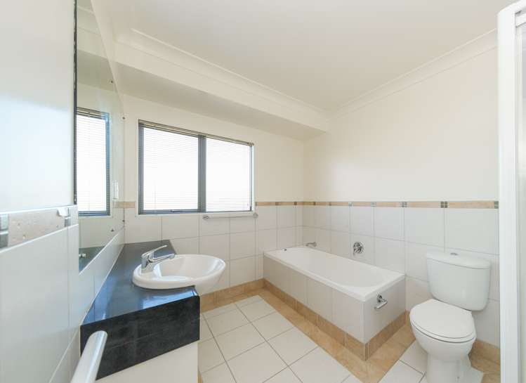 10 Lissleton Drive East Tamaki_16