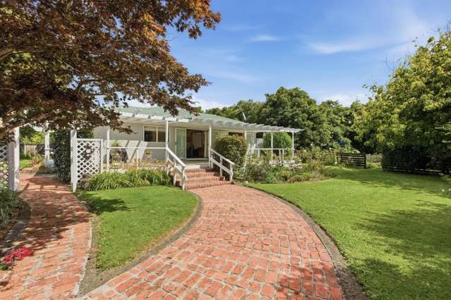 A Character Cottage – Your Country Project Awaits