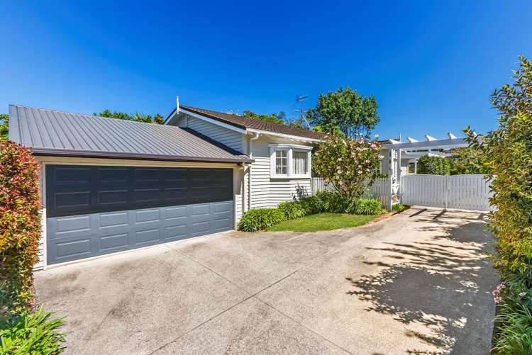 2 Tawera Road Greenlane_17