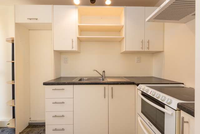 3/345 Armagh Street Linwood_4