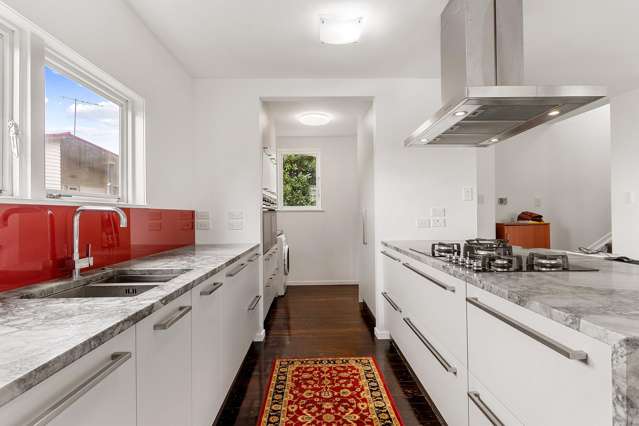 61 Taurus Crescent Beach Haven_4