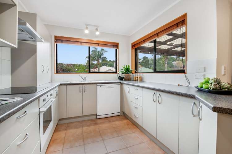 4 Red Hibiscus Road Stanmore Bay_5