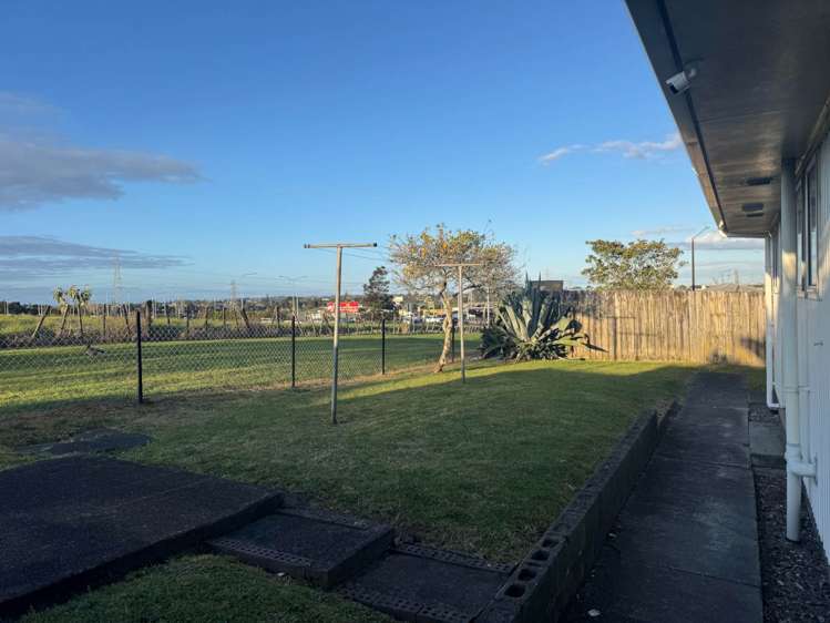 2/370 Triangle Road Henderson_15