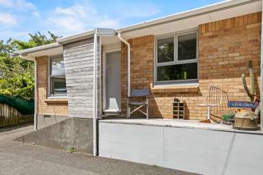 444a Devon Street East_2
