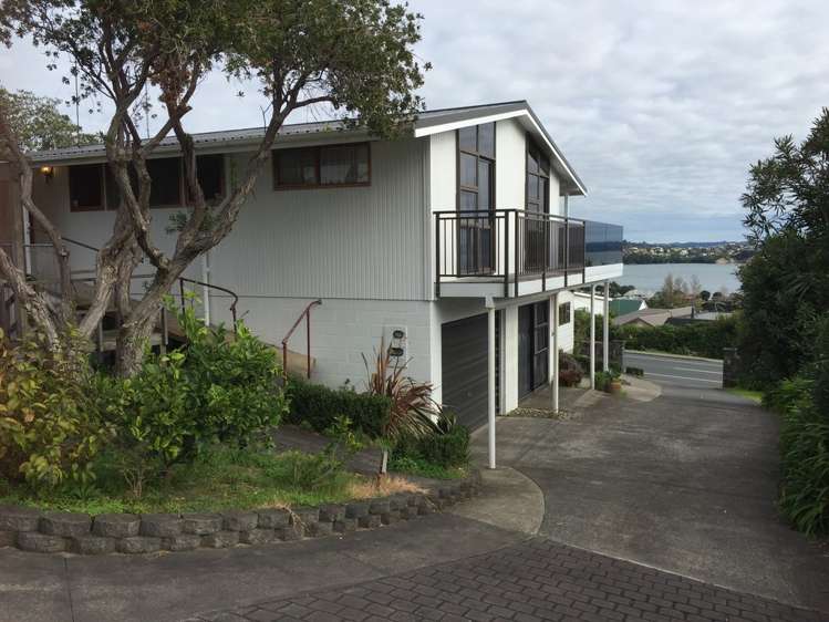 953 Whangaparaoa Road Manly_0