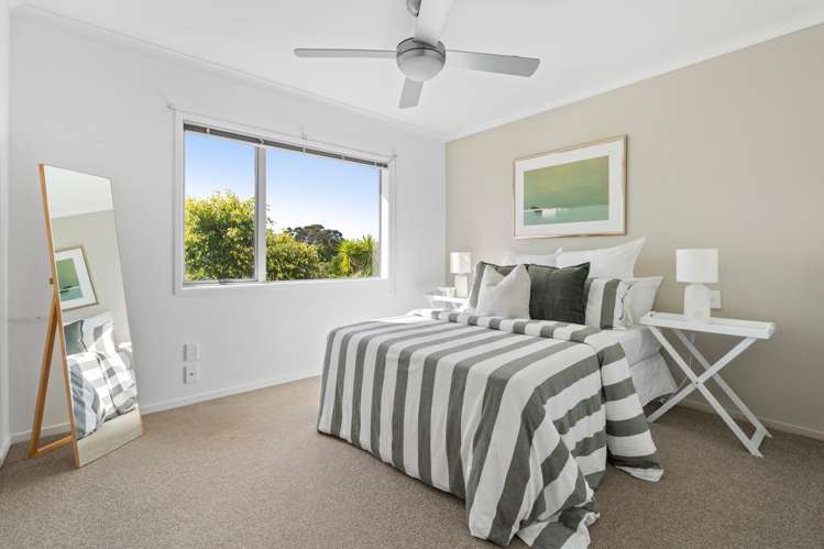 1 Neaptide Close Red Beach_15