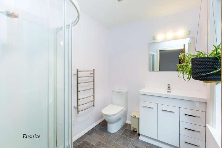 6/99 Horoeka Street Stokes Valley_10