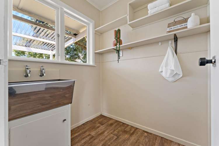 24 Mackenzie Street Te Atatu South_10