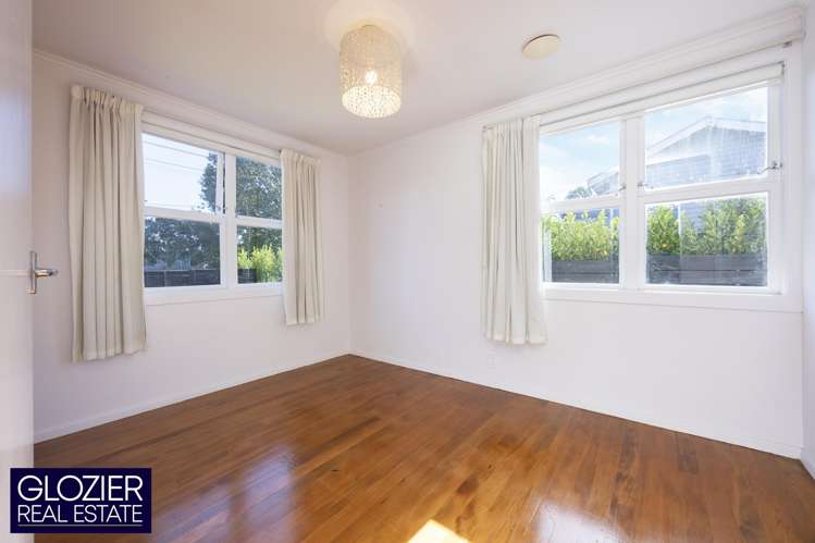 16 Raymond Street Point Chevalier_13