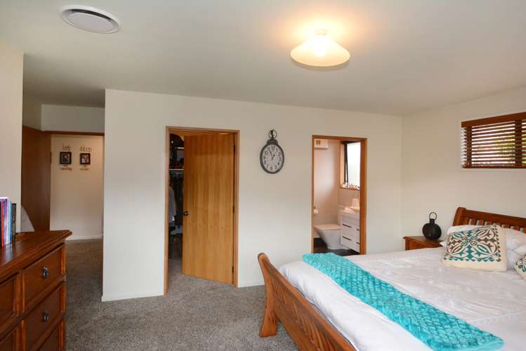 4 Brookside Place Mosgiel_13