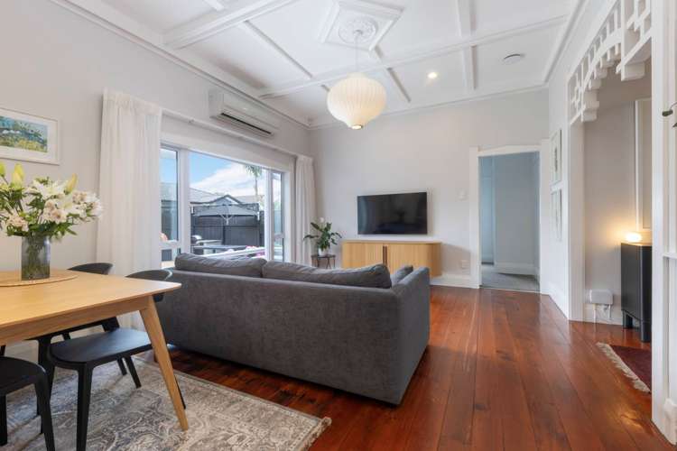 53 Hutchinson Avenue New Lynn_5