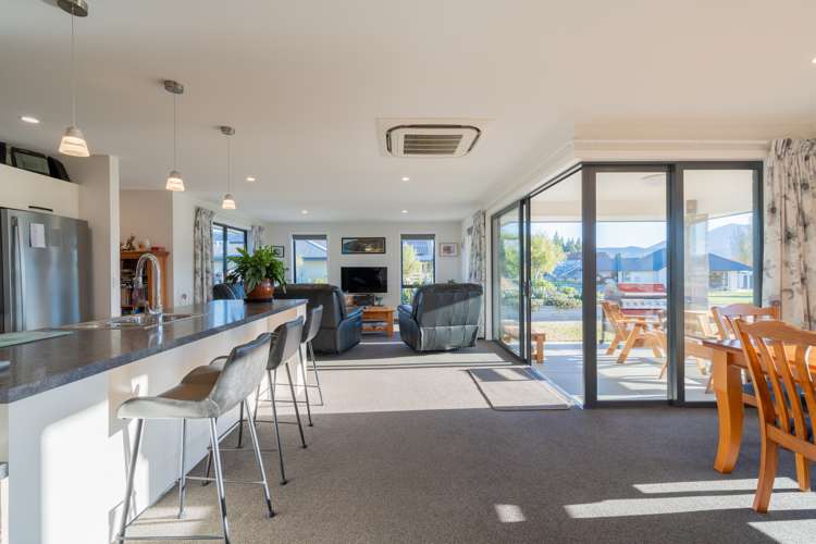 24 Burnby Drive Te Anau_12