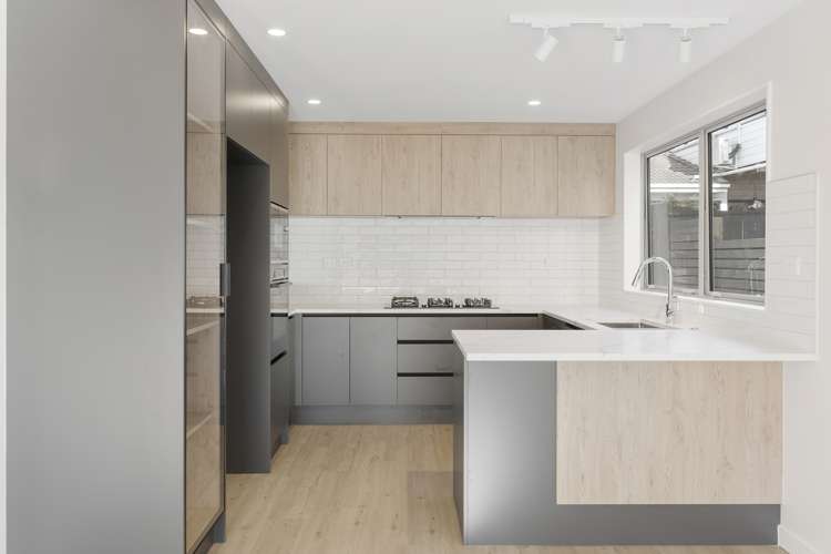 1b Sea Spray Drive Bucklands Beach_8