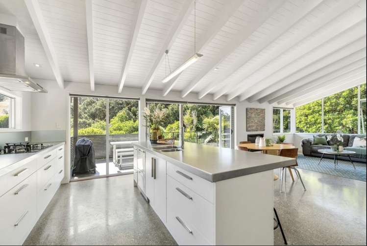 77 Onetangi Road 1742_5