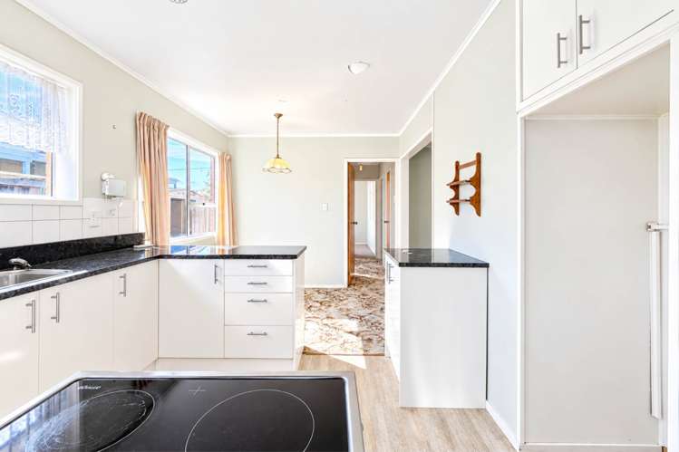 2/43 McIntyre Road Mangere Bridge_5