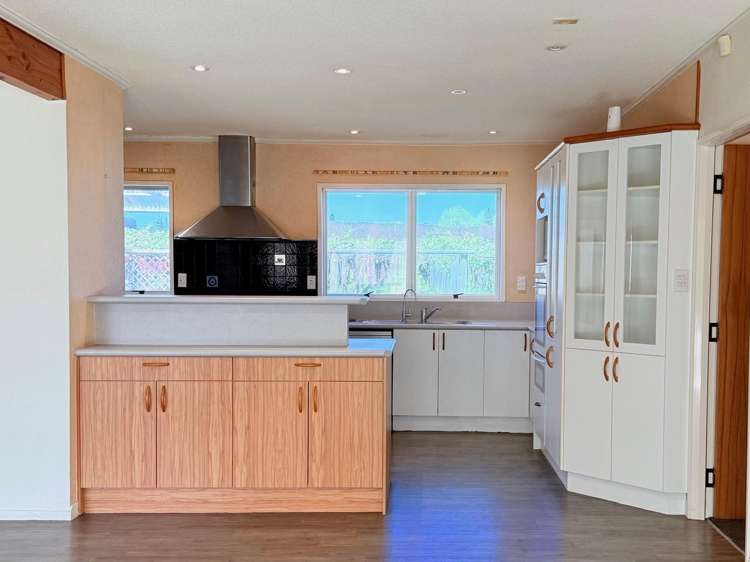 305 No 3 Road Te Puke_14