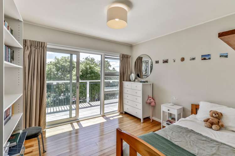 87 Stottholm Road Titirangi_16