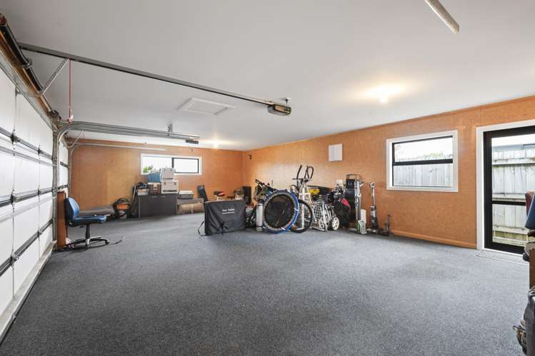 9 Saint Heliers Grove Fitzherbert_35