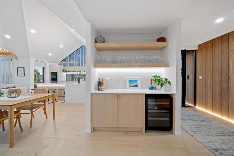 5 Winstone House Road_5